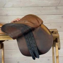 Used Beval LTD Close Contact Saddle 17/M -Equine Worlds 260 R Flap 38483.1665530679