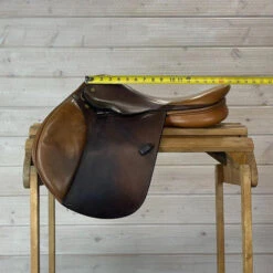 Used Beval LTD Close Contact Saddle 17/M -Equine Worlds 260 Seat Measurement 54369.1665530654