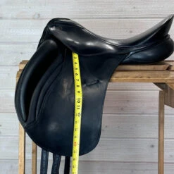 Used Kieffer Orphee TB Dressage Saddle 17/MN -Equine Worlds 317 Flap Length 57358.1683592230