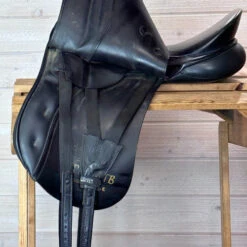 Used Kieffer Orphee TB Dressage Saddle 17/MN -Equine Worlds 317 L Flap 40402.1683592205