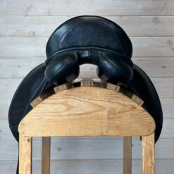 Used Revere Dressage Saddle 17.5/M -Equine Worlds 322 Cantle 00242.1684363610