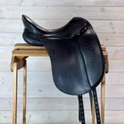 Used Schleese HK Dressage Saddle 17.5/MW -Equine Worlds 327 R Side 35719.1684874692