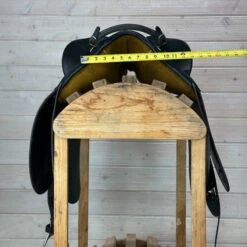 Used Porter's Stockman Drafter Australian Saddle 16/W -Equine Worlds 328 Front Measurement 50646.1686182229