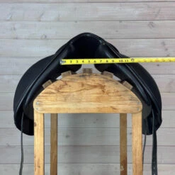 Used Stubben Portos Dressage Saddle 17.5/MW -Equine Worlds 330 Front Measurement 32625.1686181832