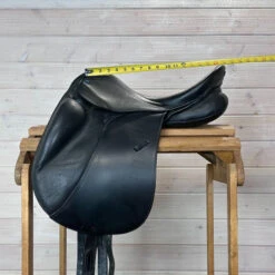 Used Stubben Genesis CL Dressage Saddle 17/N -Equine Worlds 332 Seat Measurement 67552.1687460950