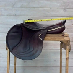Used CWD 2GS Close Contact Saddle 18/M -Equine Worlds 333 Seat Meaurement 18575.1687462088