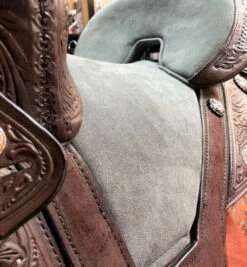 Circle Y Fischer Texas Treeless Barrel Saddle 1307 -Equine Worlds fischer treeless texas barrel saddle chocolate grey seat 1307 circle y 31736.1689205127