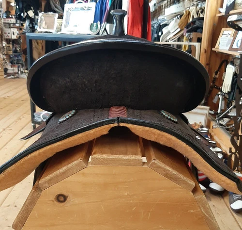 High Horse Lindale Barrel Saddle By Circle Y 3 High Horse Lindale Barrel Saddle By Circle Y