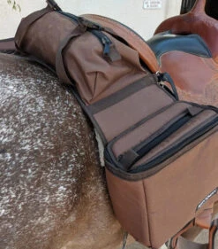 Reinsman Insulated Cooler Saddle Bag -Equine Worlds insulated cantle saddle bag brown lifestyle 9186bn reinsman 81971.1674844616